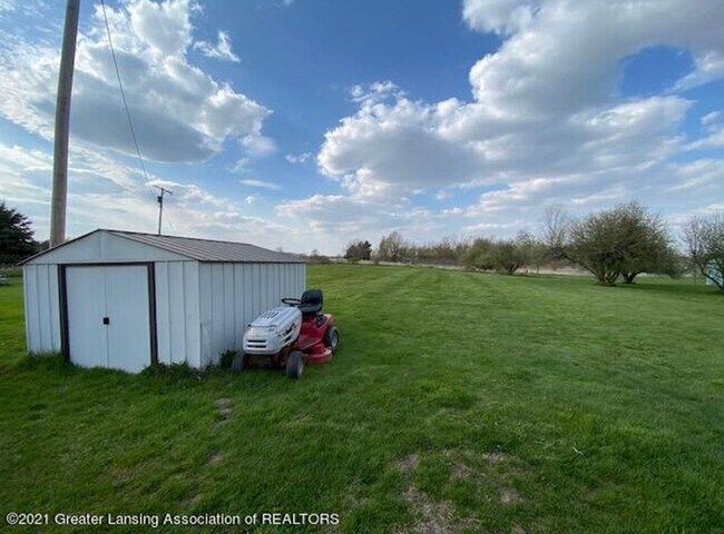 Building Photo - 9040 E Parker Rd
