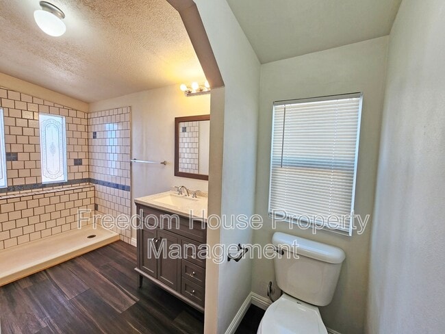 Building Photo - 1270 Landmark Ave