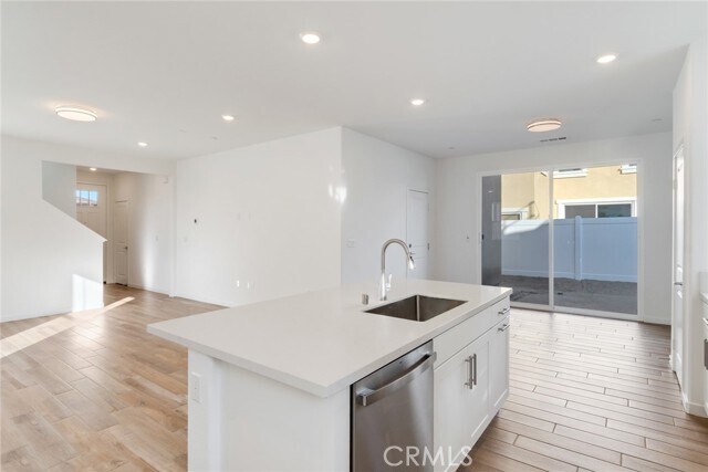 Building Photo - 10865 Pala Bells St