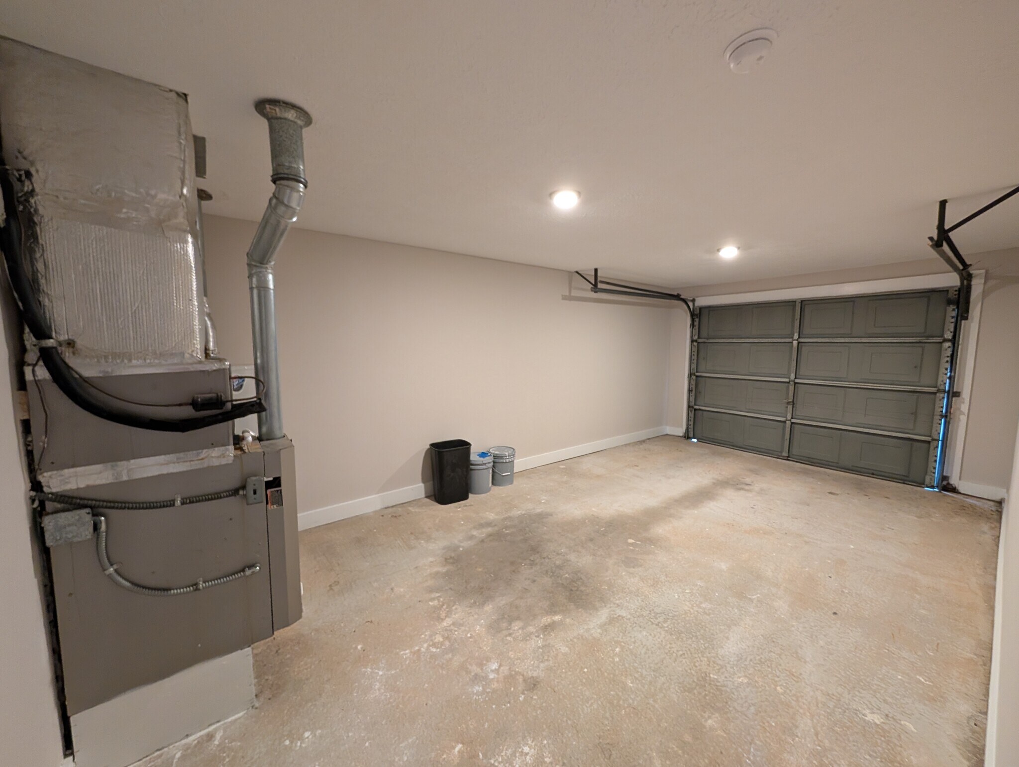 Building Photo - 124 Pepper Grove Dr