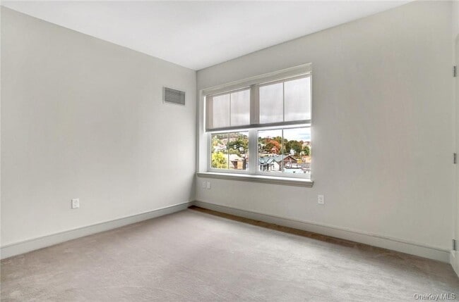 Building Photo - 92 Blauvelt Wy