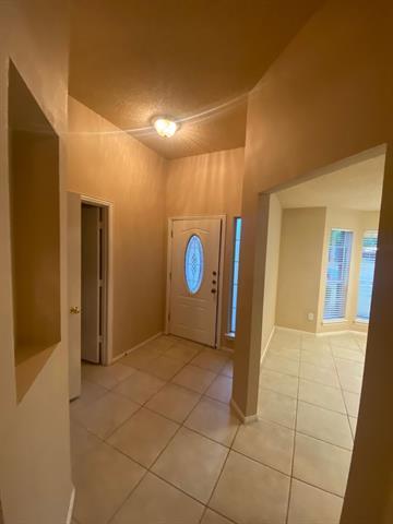 Building Photo - 1042 Palomino Dr