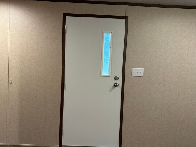 Building Photo - 145 Littleton St