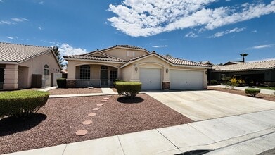 Building Photo - 917 Coldwater Falls Way