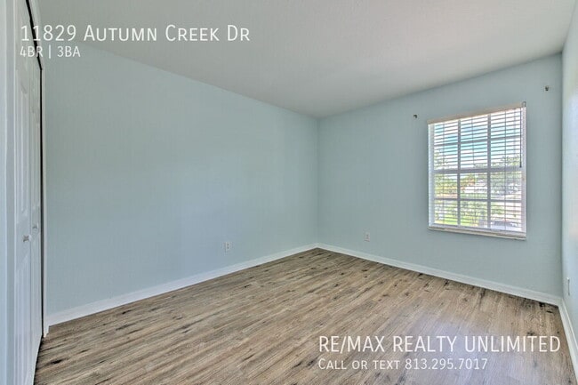 Building Photo - 11829 Autumn Creek Dr