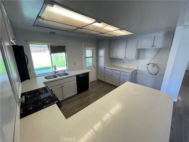 Building Photo - 21333 E Venton St
