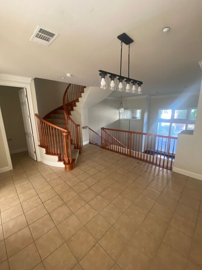 Building Photo - $4,290 / 4 BR -2170 SF - STUNNING SAN JOSE HOME IN BERRYESSA A MUST SEE!