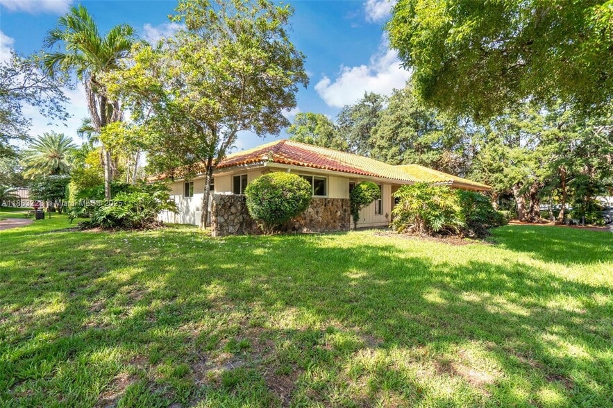 Building Photo - 14620 Fitzpatrick Rd