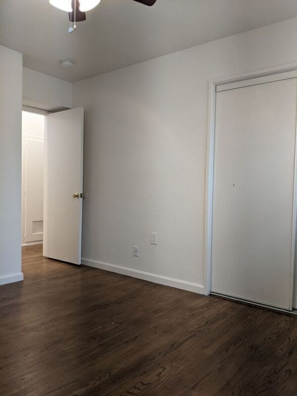 Building Photo - 15411 Fernview St