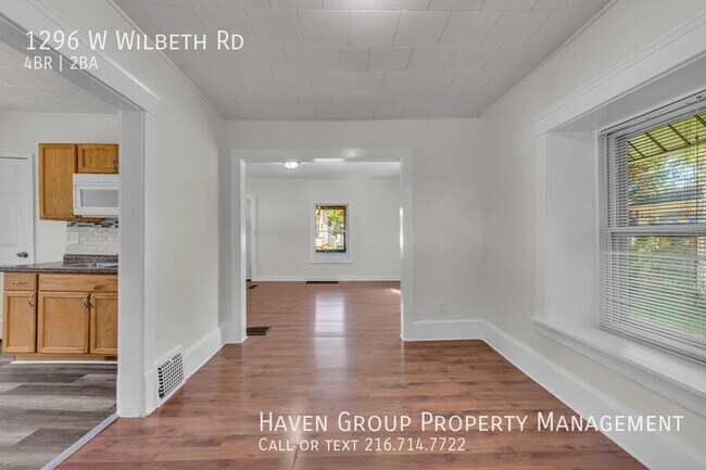Building Photo - 1296 W Wilbeth Rd