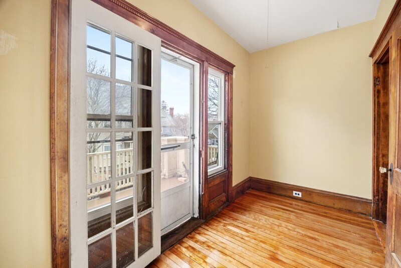 Building Photo - 16 Penhallow St