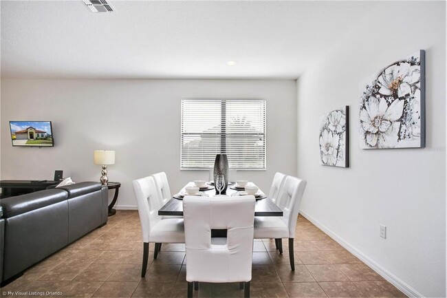 Building Photo - 2505 Rosemont Cir