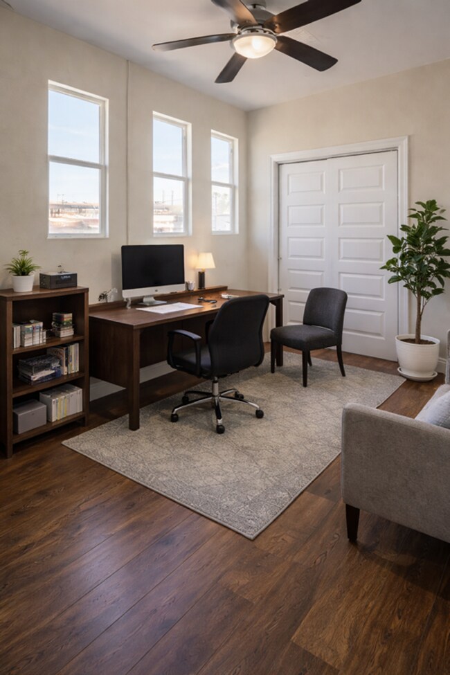 Building Photo - Yandell Prop