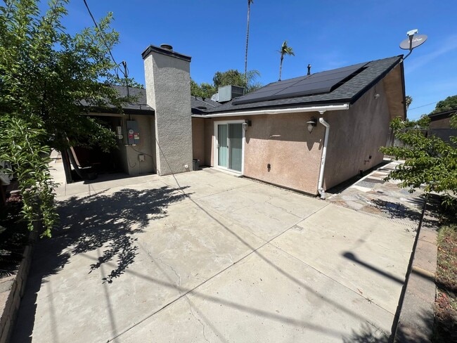 Building Photo - 3818 N Cheryl Ave