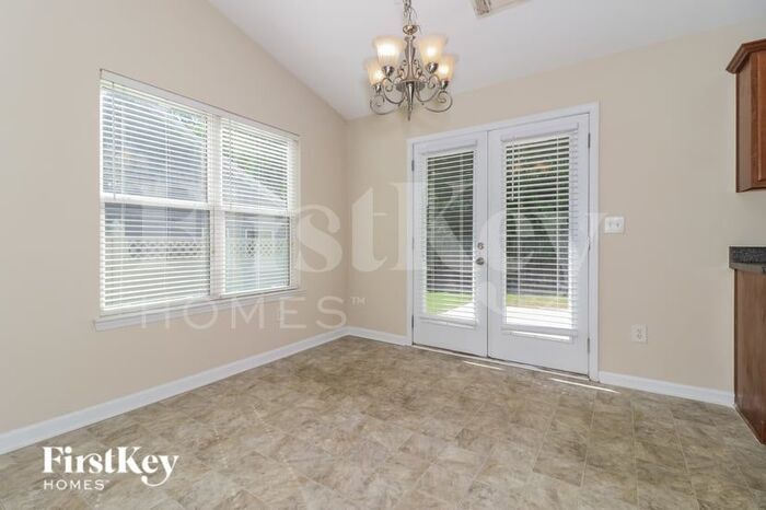 Building Photo - 522 Walnut Woods Dr