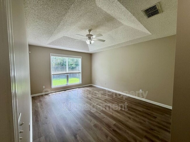 Building Photo - 1523 Quail Wood Ct