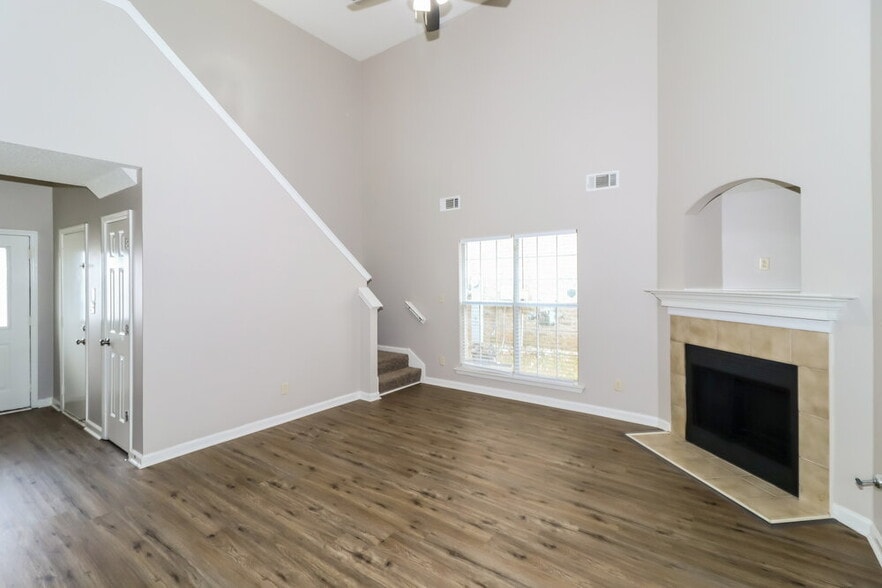 Building Photo - 2803 Maggie Woods Pl