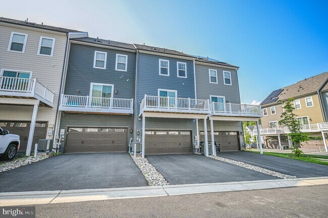 Building Photo - 1763 Hickory Wds Rd