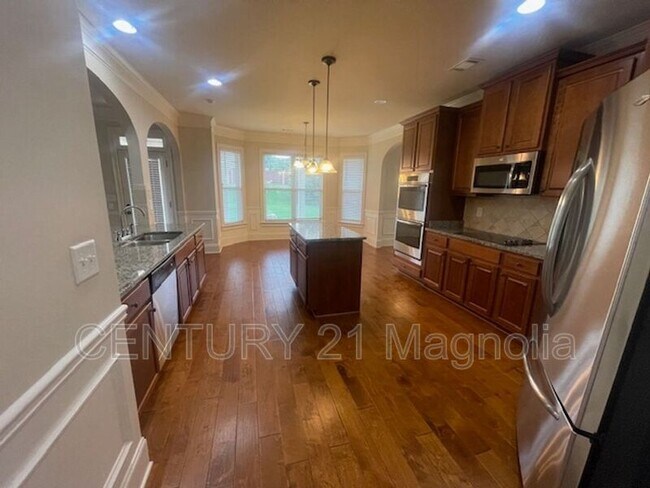 Building Photo - 2457 Sunflower Dr