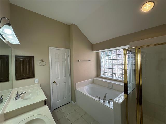 Building Photo - 10701 Nashville Dr