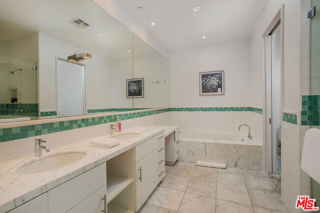 Building Photo - 27454 Winding Way