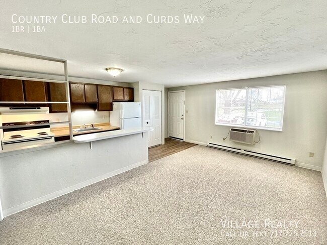 Building Photo - 681 Country Club Rd