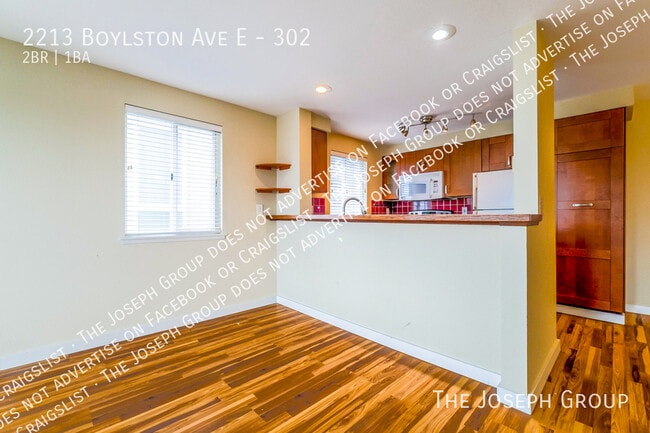 Building Photo - 2213 Boylston Ave E