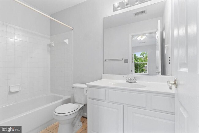 Building Photo - 3575 Sherbrooke Cir