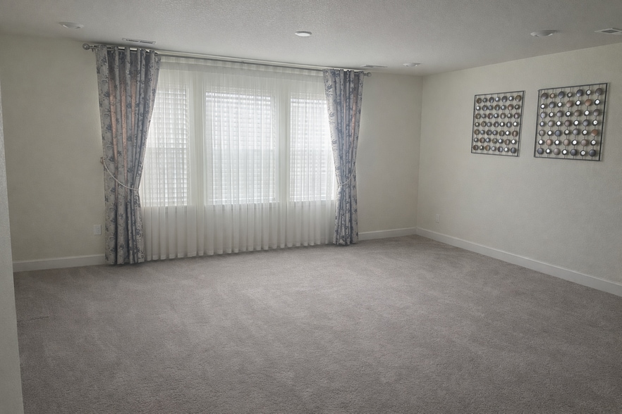 Building Photo - 6971 Hyland Hills St