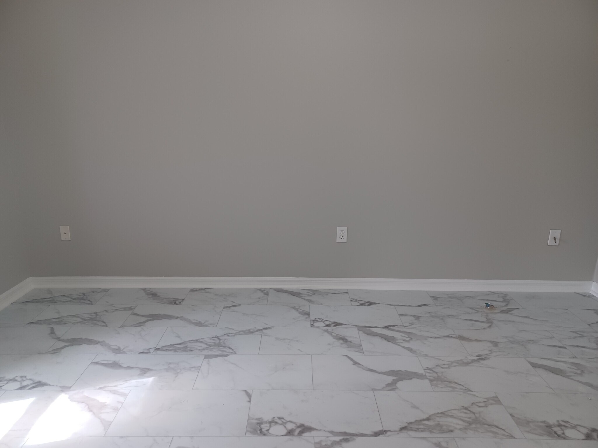 Building Photo - 2250 Candlewood Ln E