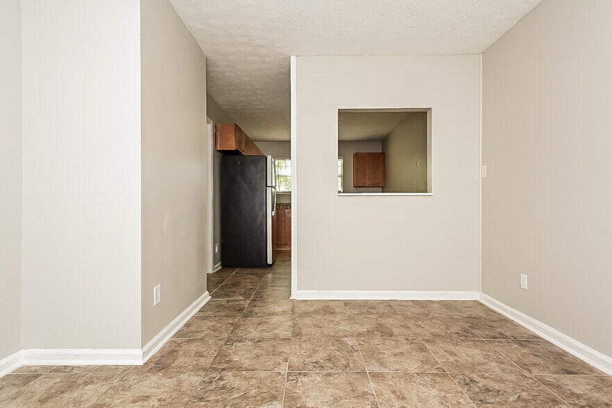 Building Photo - 2725 Woodward Rd