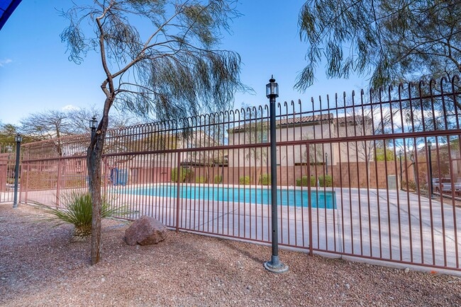 Building Photo - Status: Accepting Applications