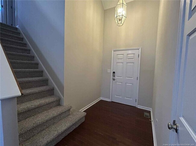 Building Photo - 5918 Lillytrotter Dr