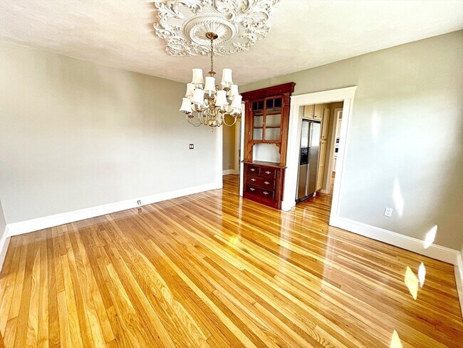 Building Photo - 15 Puritan Rd