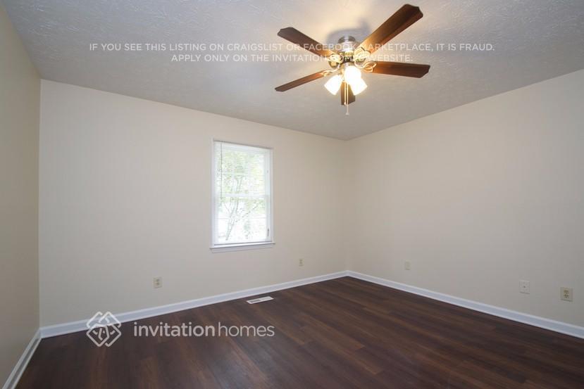 Building Photo - 322 Dillon Dr