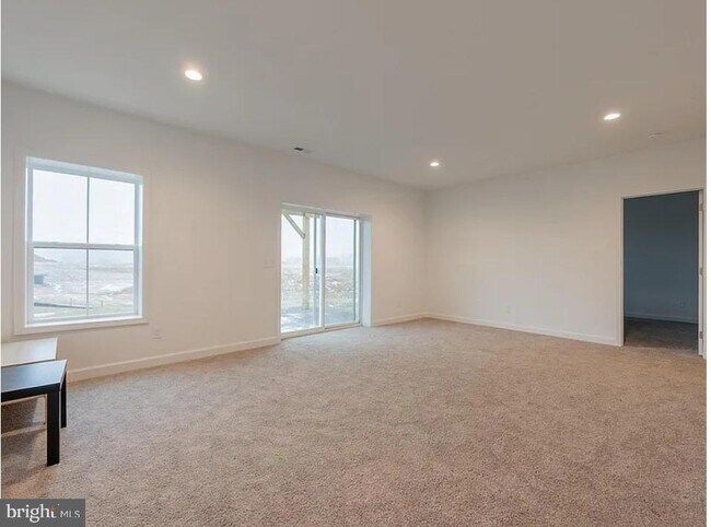 Building Photo - 5019 Forsythia Pl