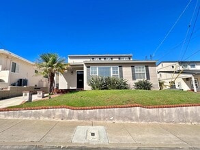 Building Photo - 3840 Talbot St