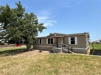 Building Photo - 621 New Highland Rd