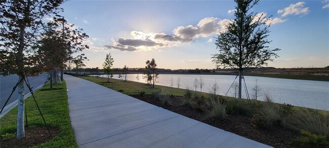 Building Photo - 15142 Lake Bessie Loop