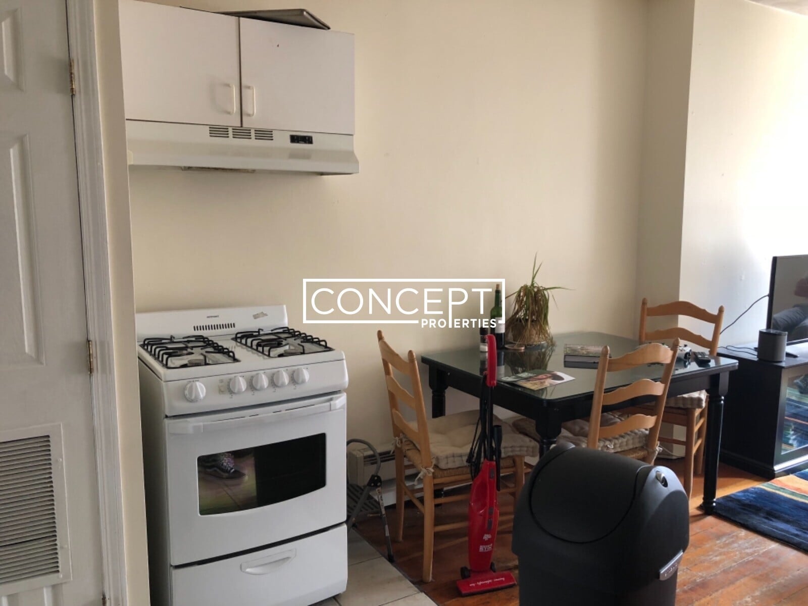 Building Photo - 37 Cooper St