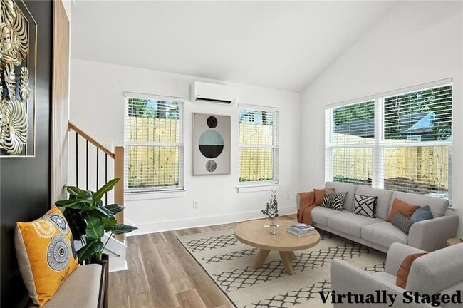 Building Photo - 1597 Glenwood Ave SE