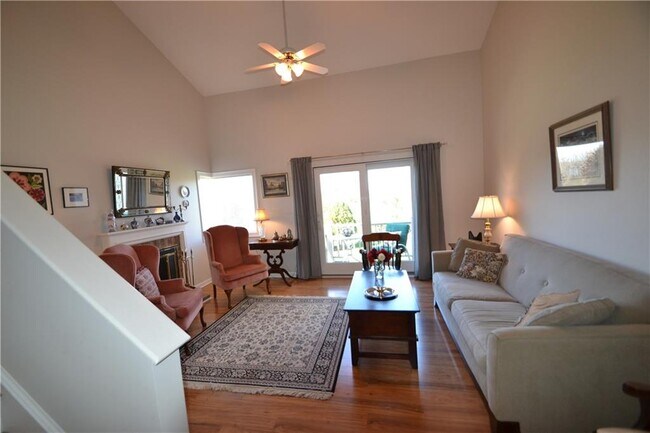 Building Photo - 49 Sea Breeze Ln