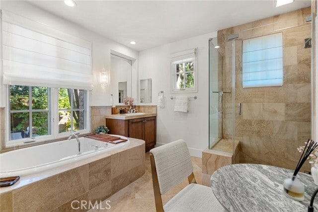 Building Photo - 7 Pacific Winds