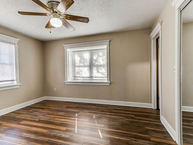 Building Photo - Beautiful 3 bed 2.5 bath home in the Country