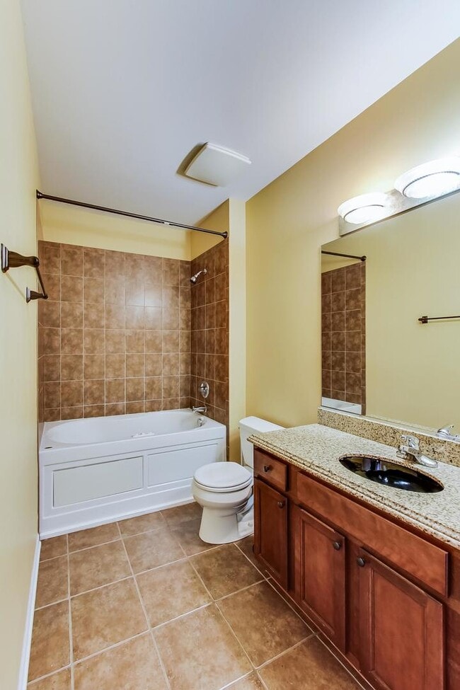 Building Photo - 6436 Roosevelt Rd