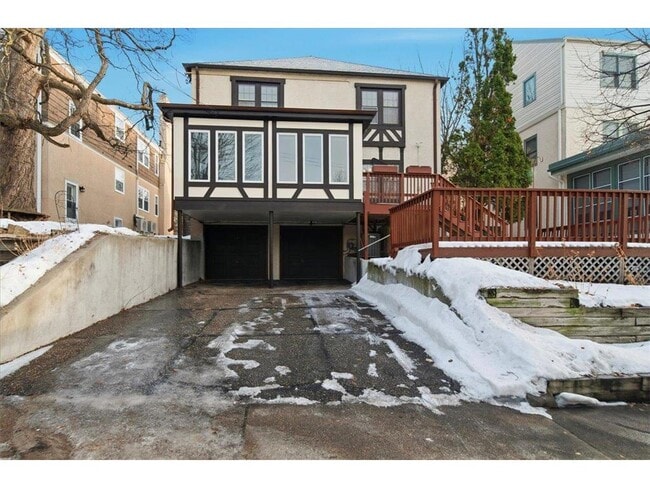 Building Photo - 3540 Irving Ave S