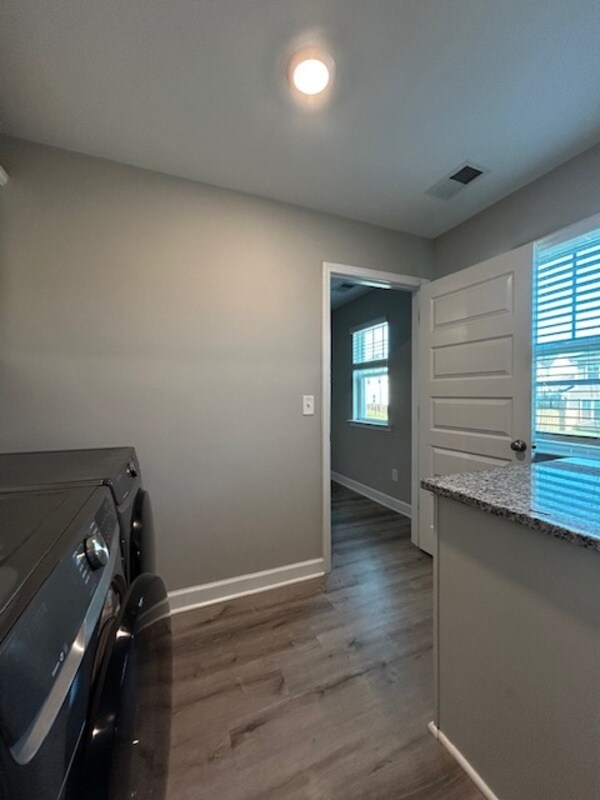 Building Photo - 309 Madison Park Dr