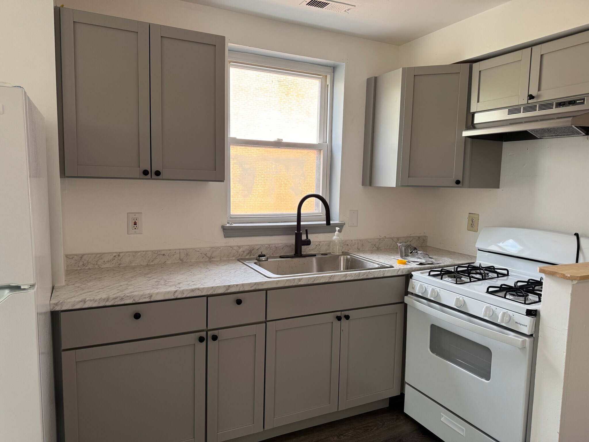 Building Photo - 509 Mosher St