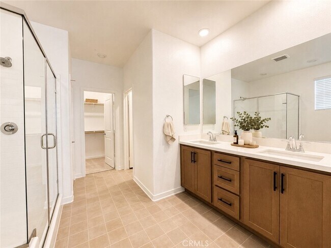 Building Photo - 5258 Verbena Cir