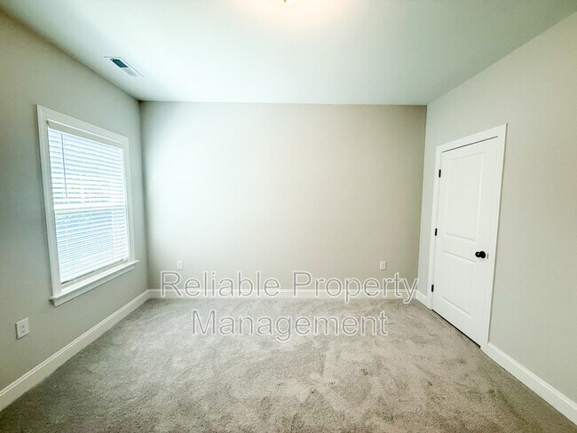 Building Photo - 536 Tanner Lk Ln